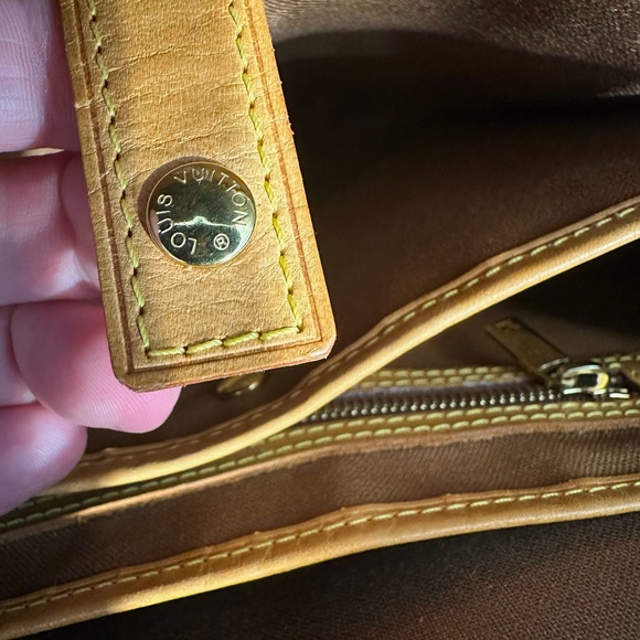 Authentic Louis Vuitton Monogram Vavin GM Shoulder Tote Bag - Picture 9 of 9